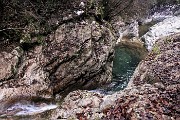 15 Il torrente forma belle cascatelle e pozze